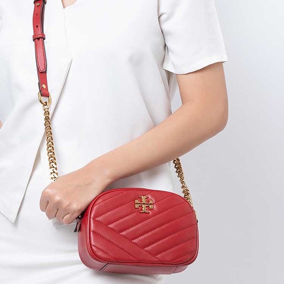 Tory Burch Kira Small Camera Bag Red NWT Gold Chain Link Strap - Picture 13 of 14